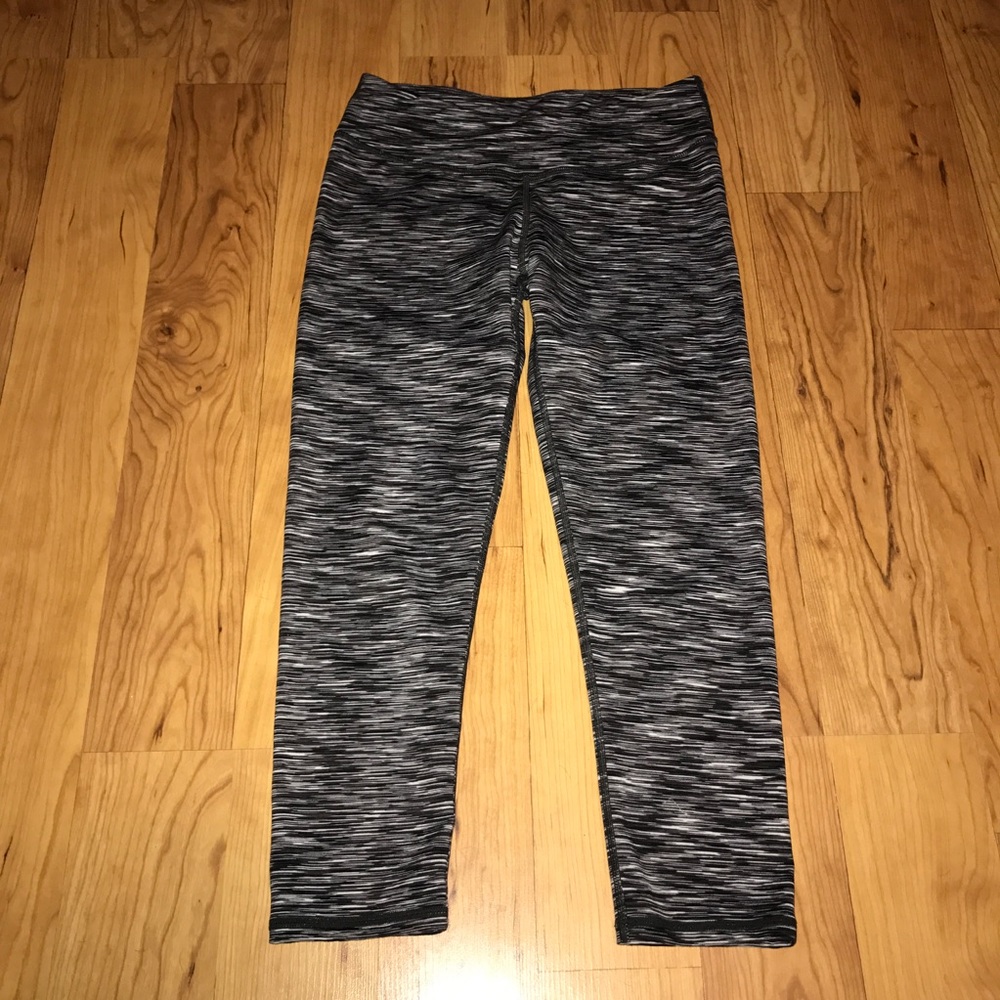 Fabletics Capri Workout pants stripes xs